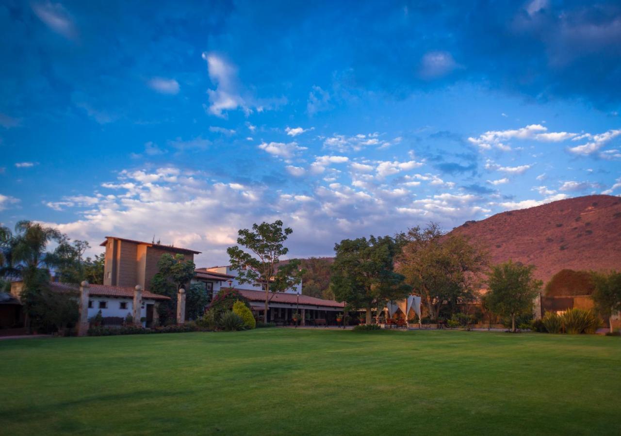 Hacienda La Moreda Hotel Boutique & Spa Тлахомулько-де-Суньига Экстерьер фото